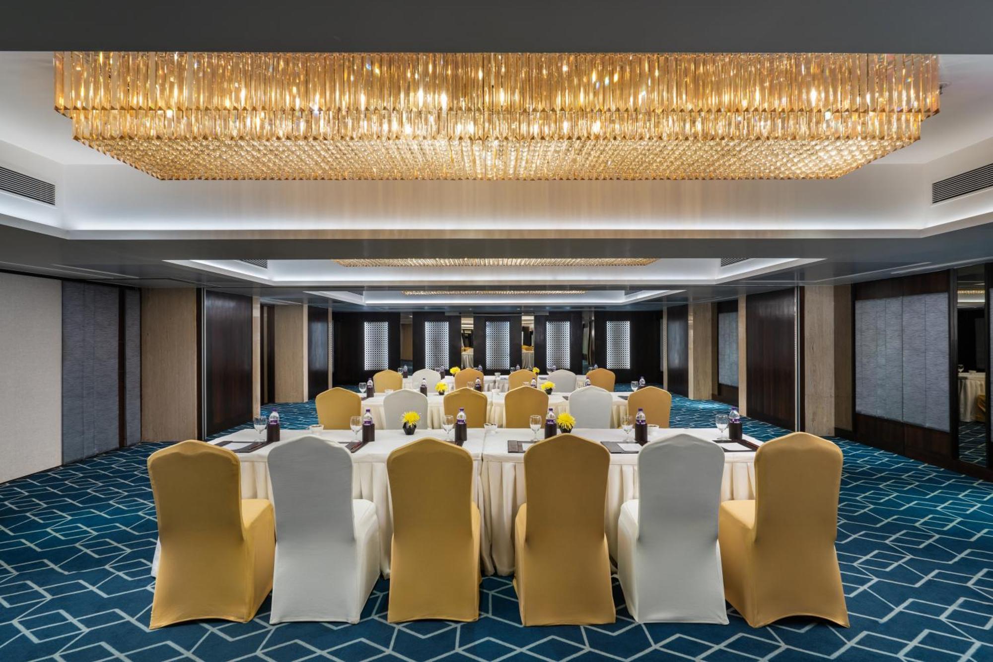 Wow Crest, Indore - Ihcl Seleqtions Buitenkant foto